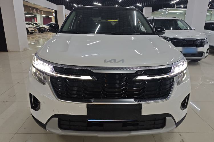 Used Kia Seltos 2023 1.5L CVT Luxury Edition Front