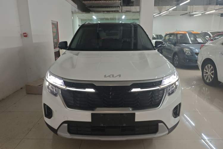 Used Kia Seltos 2023 1.5L CVT Luxury Edition Front