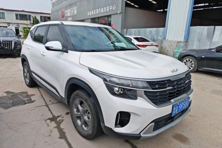 Used Kia Seltos 2023 1.5L CVT Comfort Edition Front Right 45 Deg