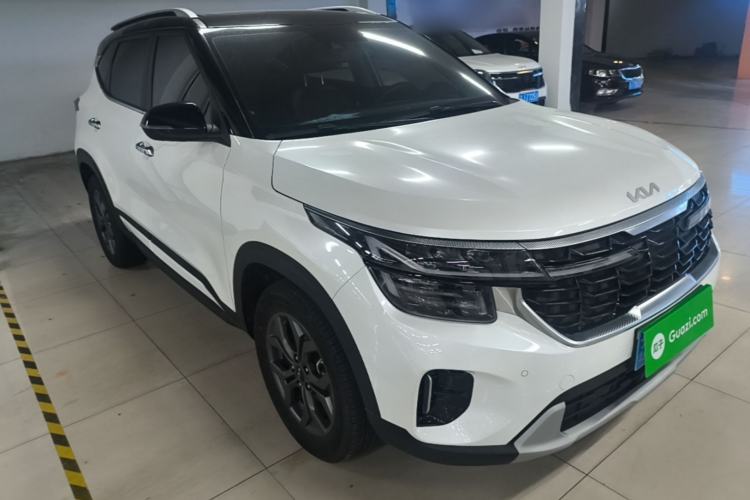 Used Kia Seltos 2023 1.5L CVT Luxury Edition Front Right 45 Deg