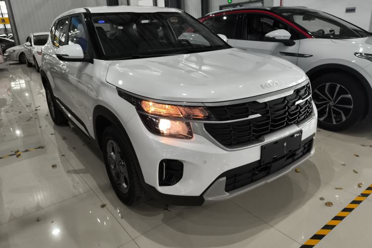 Used Kia Seltos 2023 1.5L CVT Comfort Edition Front Right 45 Deg
