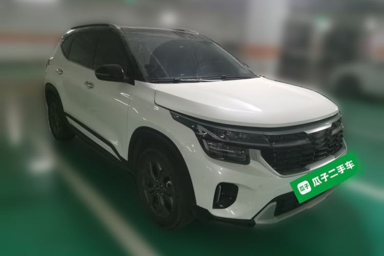 Used Kia Seltos 2023 1.5L CVT Luxury Edition Front Right 45 Deg
