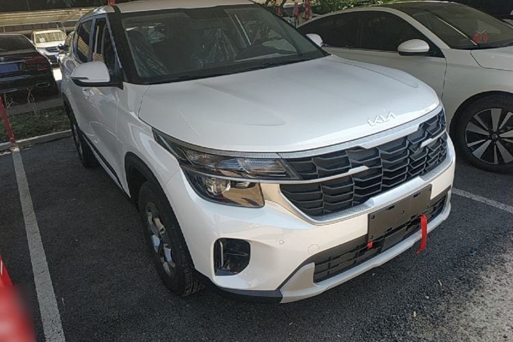 Used Kia Seltos 2023 1.5L CVT Comfort Edition Front Right 45 Deg