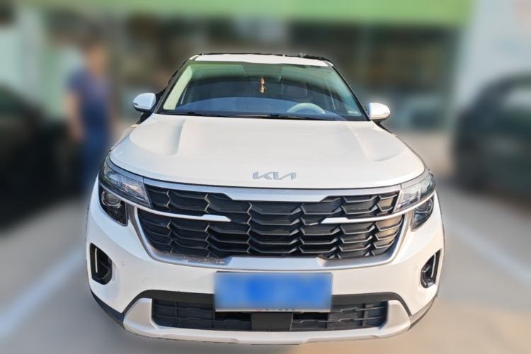 Used Kia Seltos 2023 1.5L CVT Luxury Edition Front