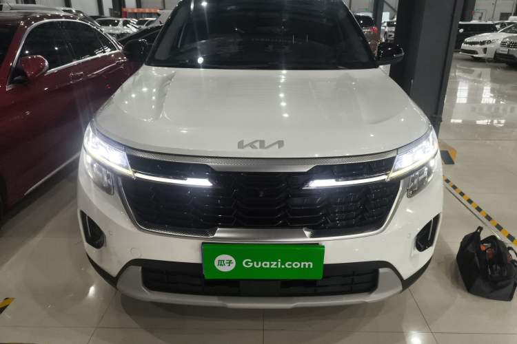 Used Kia Seltos 2023 1.5L CVT Luxury Edition Front