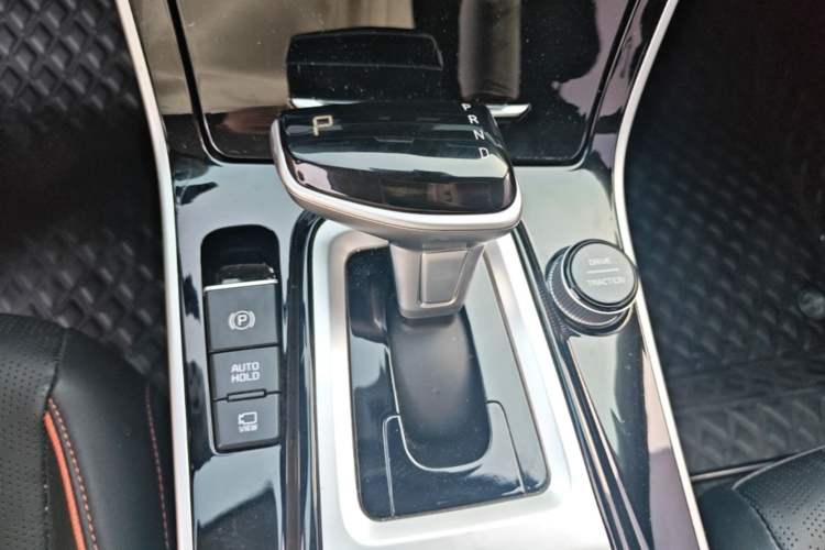 Used Kia Seltos 2023 1.5L CVT Luxury Edition Gear Lever