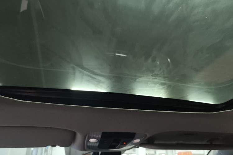 Used Kia Seltos 2023 1.5L CVT Luxury Edition Headliner