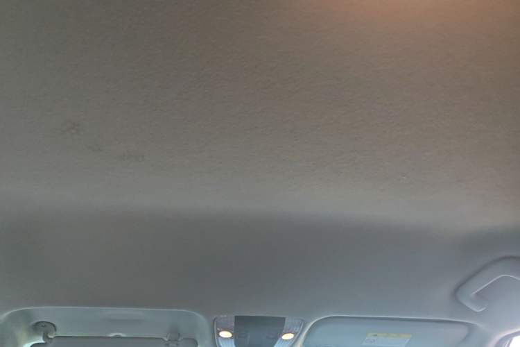 Used Kia Seltos 2023 1.5L CVT Comfort Edition Headliner
