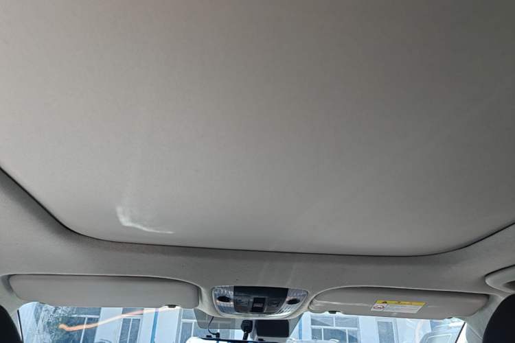 Used Kia Seltos 2023 1.5L CVT Luxury Edition Headliner