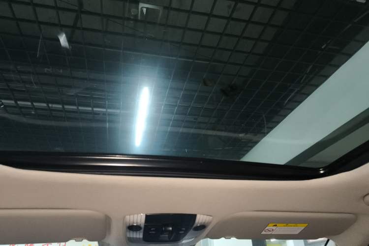Used Kia Seltos 2023 1.5L CVT Luxury Edition Headliner