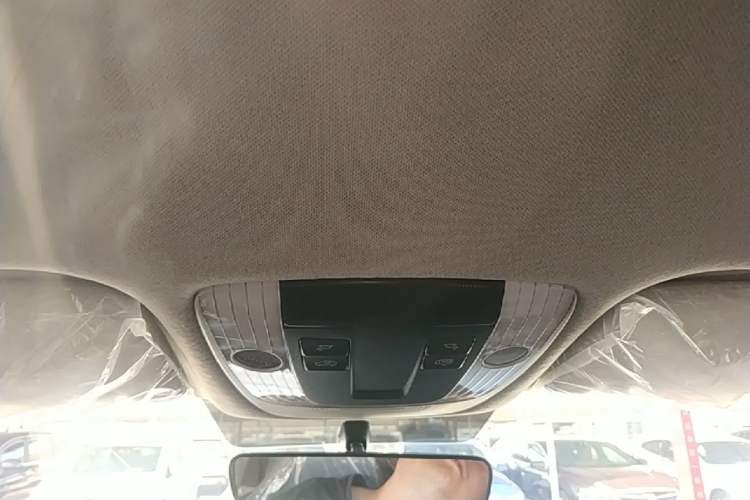 Used Kia Seltos 2023 1.5L CVT Comfort Edition Headliner