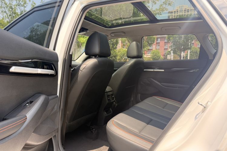 Used Kia Seltos 2023 1.5L CVT Luxury Edition Interior 3
