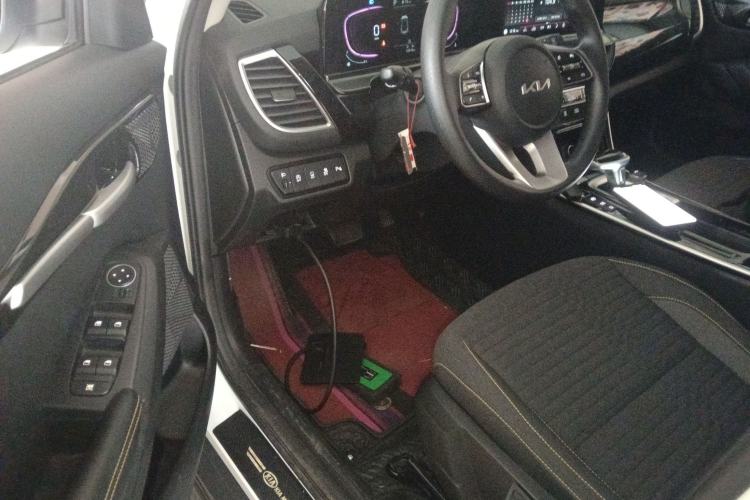 Used Kia Seltos 2023 1.5L CVT Comfort Edition Interior 3