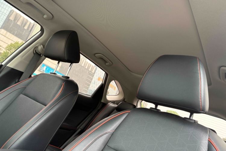 Used Kia Seltos 2023 1.5L CVT Luxury Edition Interior 9