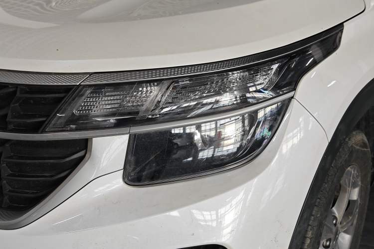 Used Kia Seltos 2023 1.5L CVT Comfort Edition Left Front Headlight