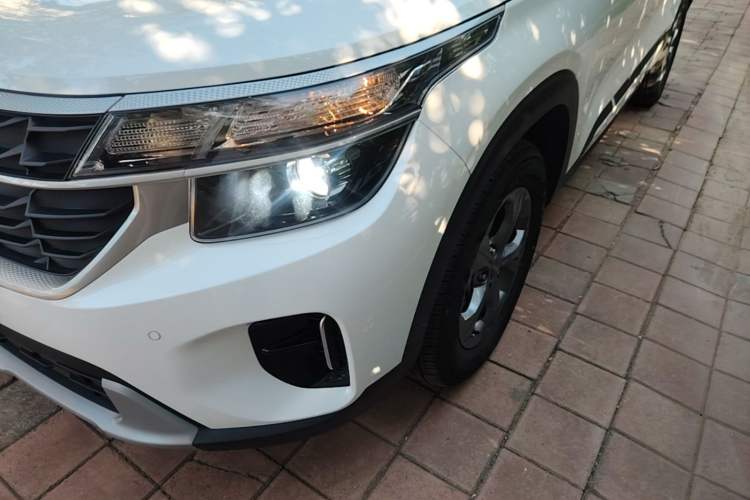 Used Kia Seltos 2023 1.5L CVT Comfort Edition Left Front Headlight