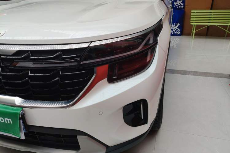 Used Kia Seltos 2023 1.5L CVT Luxury Edition Left Front Headlight