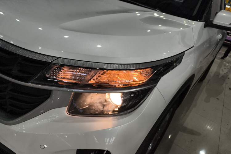 Used Kia Seltos 2023 1.5L CVT Comfort Edition Left Front Headlight