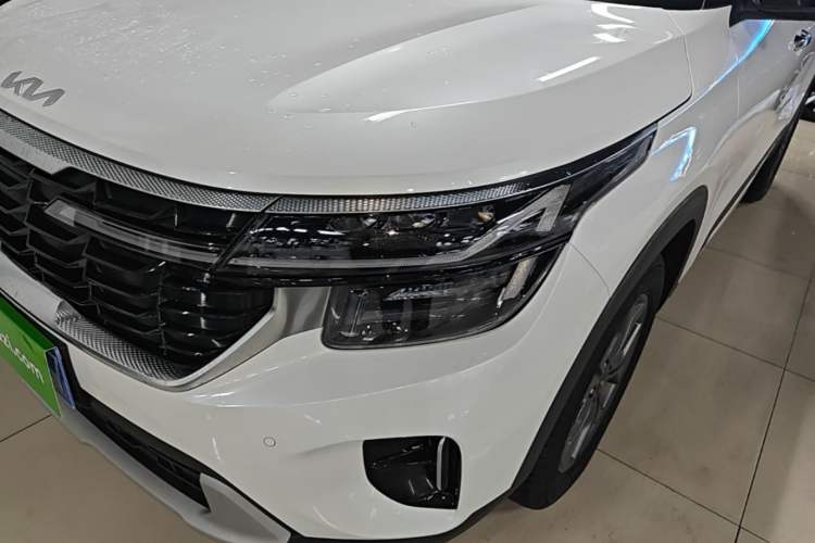 Used Kia Seltos 2023 1.5L CVT Luxury Edition Left Front Headlight
