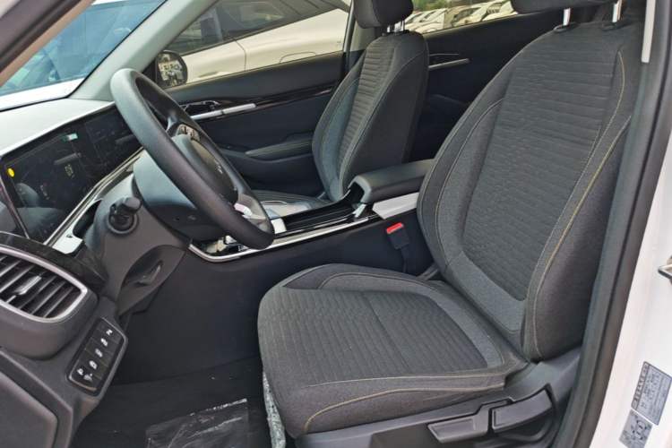 Used Kia Seltos 2023 1.5L CVT Comfort Edition Left Front Seat