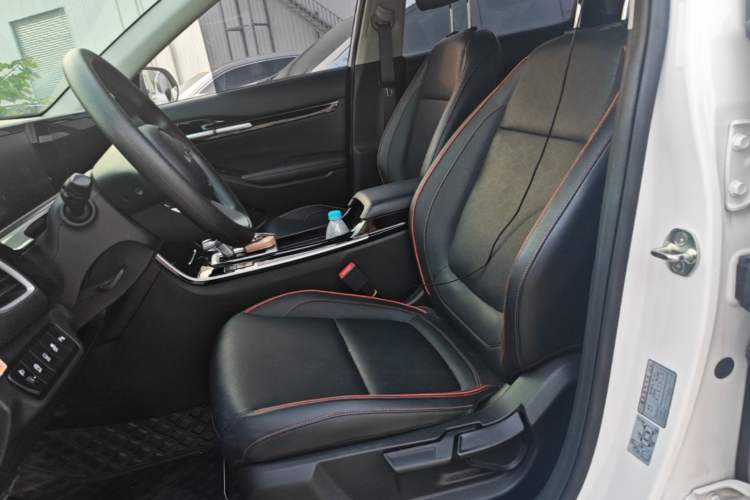 Used Kia Seltos 2023 1.5L CVT Luxury Edition Left Front Seat