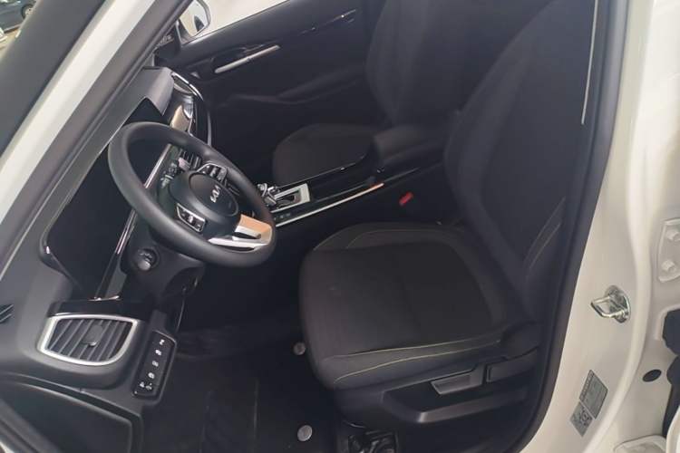 Used Kia Seltos 2023 1.5L CVT Comfort Edition Left Front Seat
