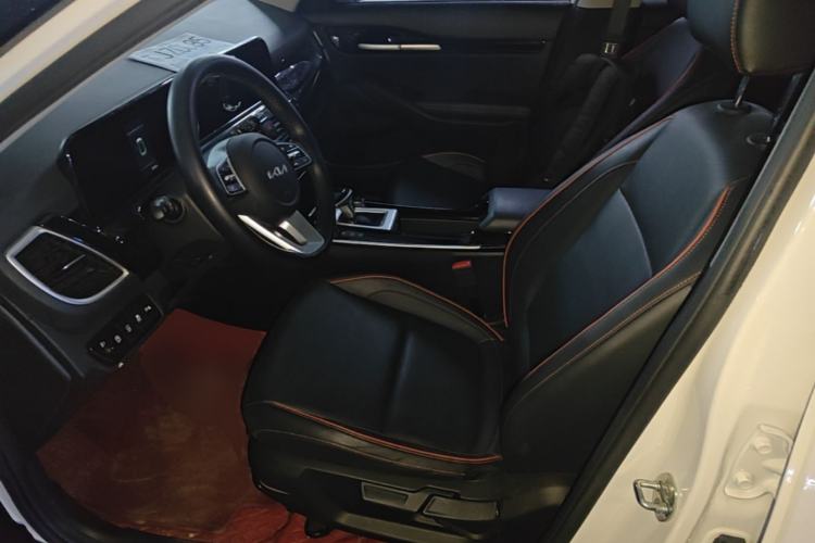Used Kia Seltos 2023 1.5L CVT Luxury Edition Left Front Seat