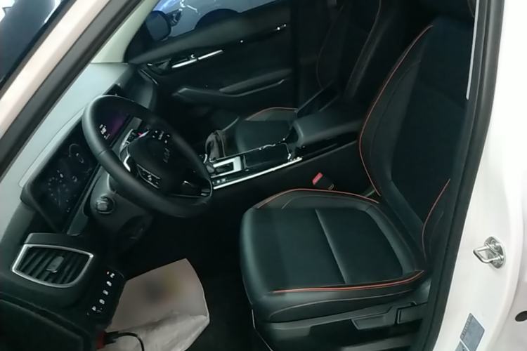 Used Kia Seltos 2023 1.5L CVT Luxury Edition Left Front Seat