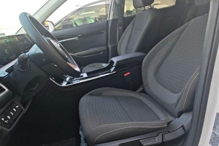 Used Kia Seltos 2023 1.5L CVT Comfort Edition Left Front Seat