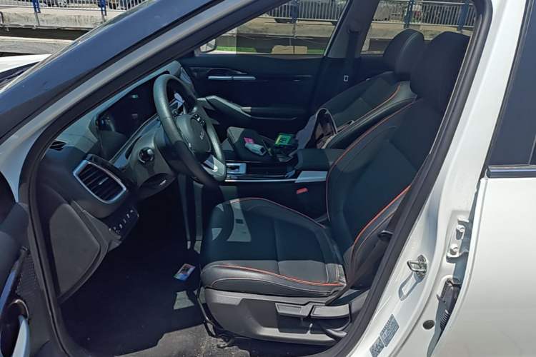 Used Kia Seltos 2023 1.5L CVT Luxury Edition Left Front Seat