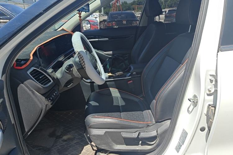 Used Kia Seltos 2023 1.5L CVT Luxury Edition Left Front Seat