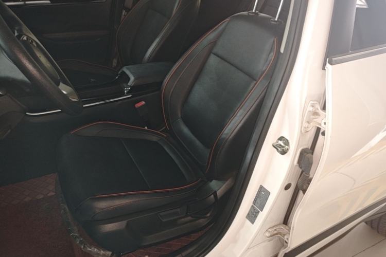 Used Kia Seltos 2023 1.5L CVT Luxury Edition Left Front Seat