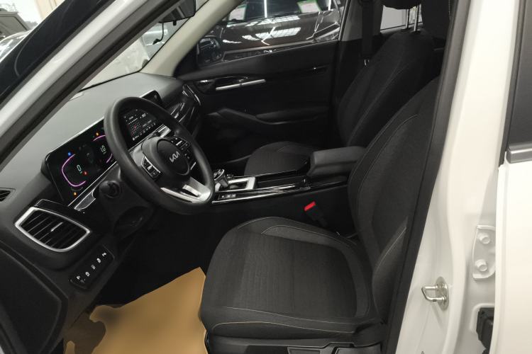 Used Kia Seltos 2023 1.5L CVT Comfort Edition Left Front Seat