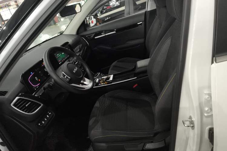 Used Kia Seltos 2023 1.5L CVT Comfort Edition Left Front Seat