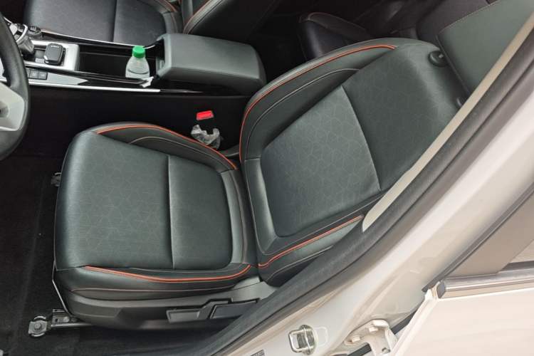 Used Kia Seltos 2023 1.5L CVT Luxury Edition Left Front Seat