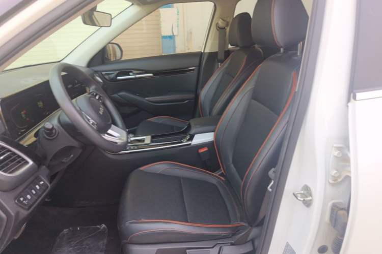 Used Kia Seltos 2023 1.5L CVT Luxury Edition Left Front Seat