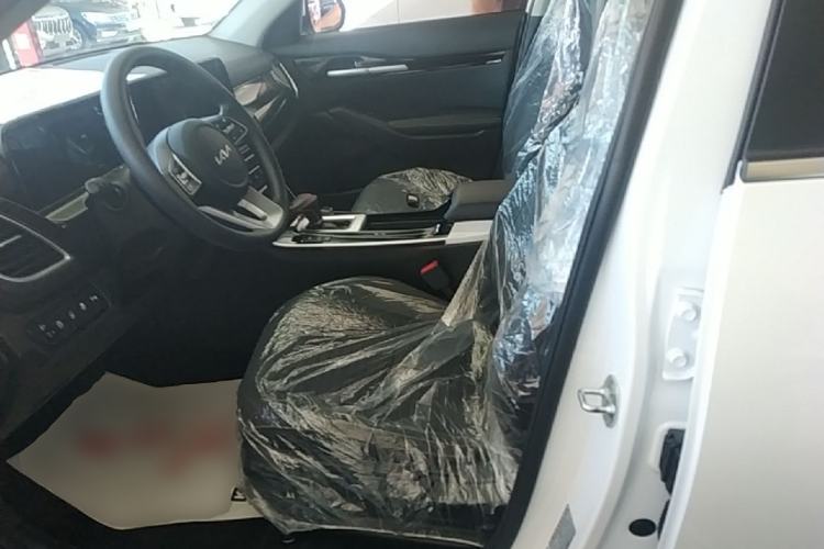 Used Kia Seltos 2023 1.5L CVT Comfort Edition Left Front Seat