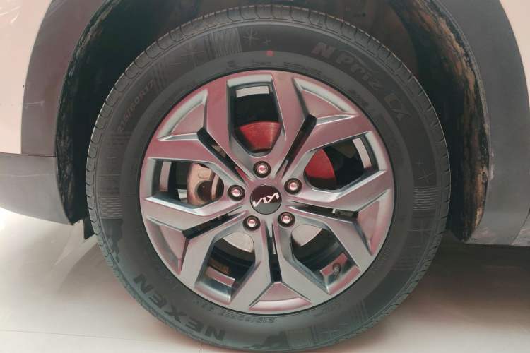Used Kia Seltos 2023 1.5L CVT Luxury Edition Left Front Wheel Hub