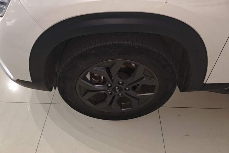 Used Kia Seltos 2023 1.5L CVT Luxury Edition Left Front Wheel Hub