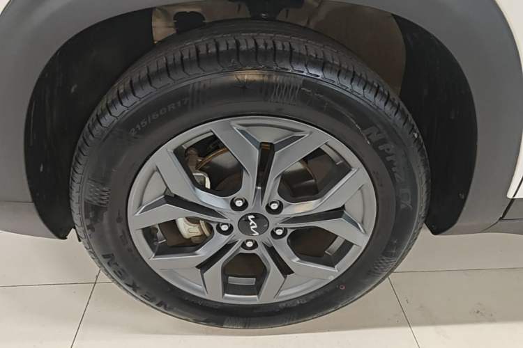 Used Kia Seltos 2023 1.5L CVT Luxury Edition Left Front Wheel Hub