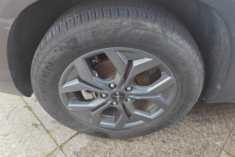 Used Kia Seltos 2023 1.5L CVT Luxury Edition Left Front Wheel Hub