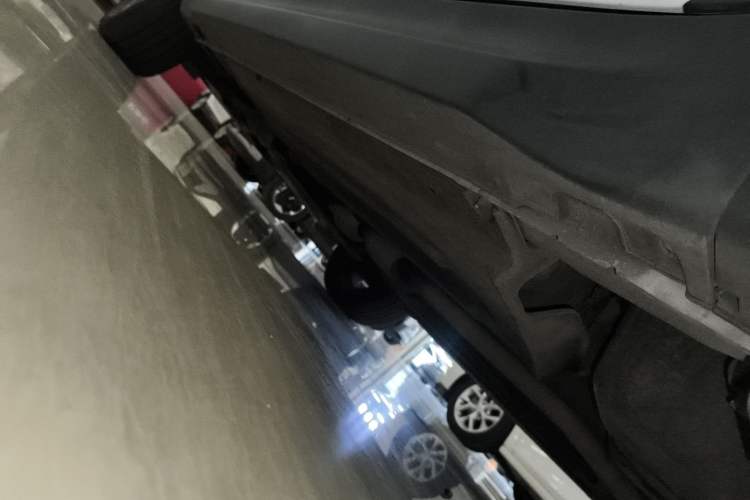 Used Kia Seltos 2023 1.5L CVT Luxury Edition Left Side Sill