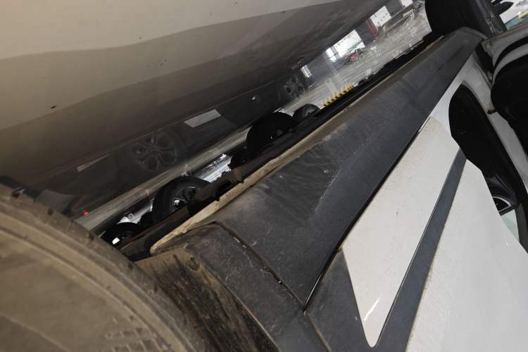 Used Kia Seltos 2023 1.5L CVT Luxury Edition Left Side Sill