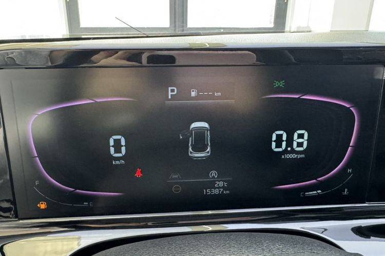 Used Kia Seltos 2023 1.5L CVT Luxury Edition Odometer Close Up