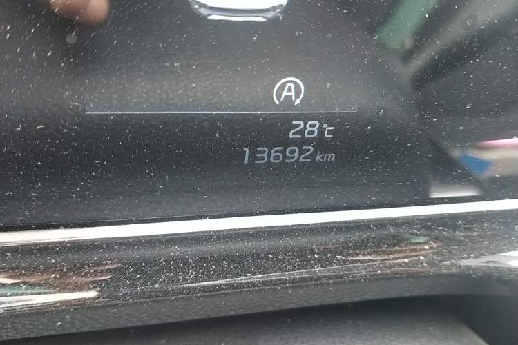 Used Kia Seltos 2023 1.5L CVT Comfort Edition Odometer Close Up