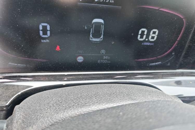 Used Kia Seltos 2023 1.5L CVT Luxury Edition Odometer Close Up