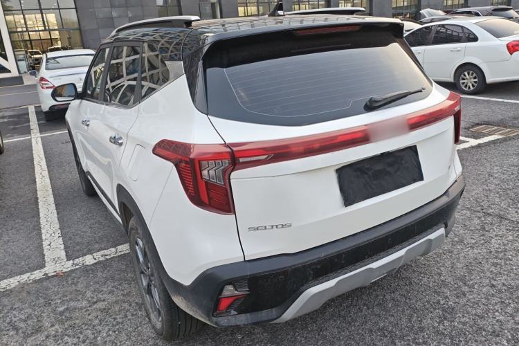 Used Kia Seltos 2023 1.5L CVT Luxury Edition Rear Left 45 Deg