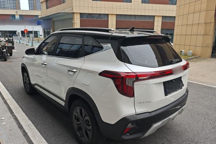 Used Kia Seltos 2023 1.5L CVT Luxury Edition Rear Left 45 Deg