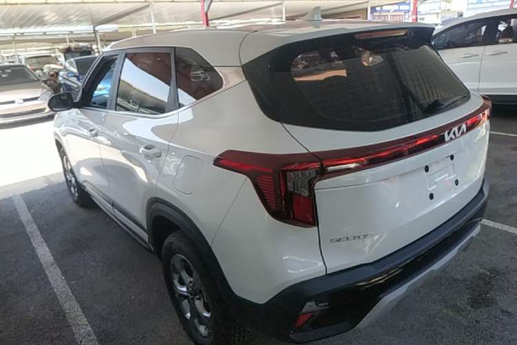 Used Kia Seltos 2023 1.5L CVT Comfort Edition Rear Left 45 Deg