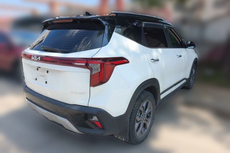 Used Kia Seltos 2023 1.5L CVT Luxury Edition Rear Right 45 Deg
